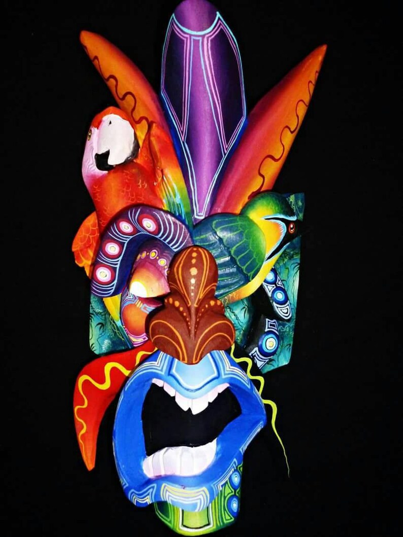 Authentic indigenous mask from Boruca ecologycal warrior mask. Wooden mask handcrafted directly from Boruca