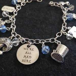 Bracciale Alice nel Paese delle Meraviglie We're All Mad Here Wonderland Buon Non Compleanno Cappellaio matto Regalo per lei immagine 4