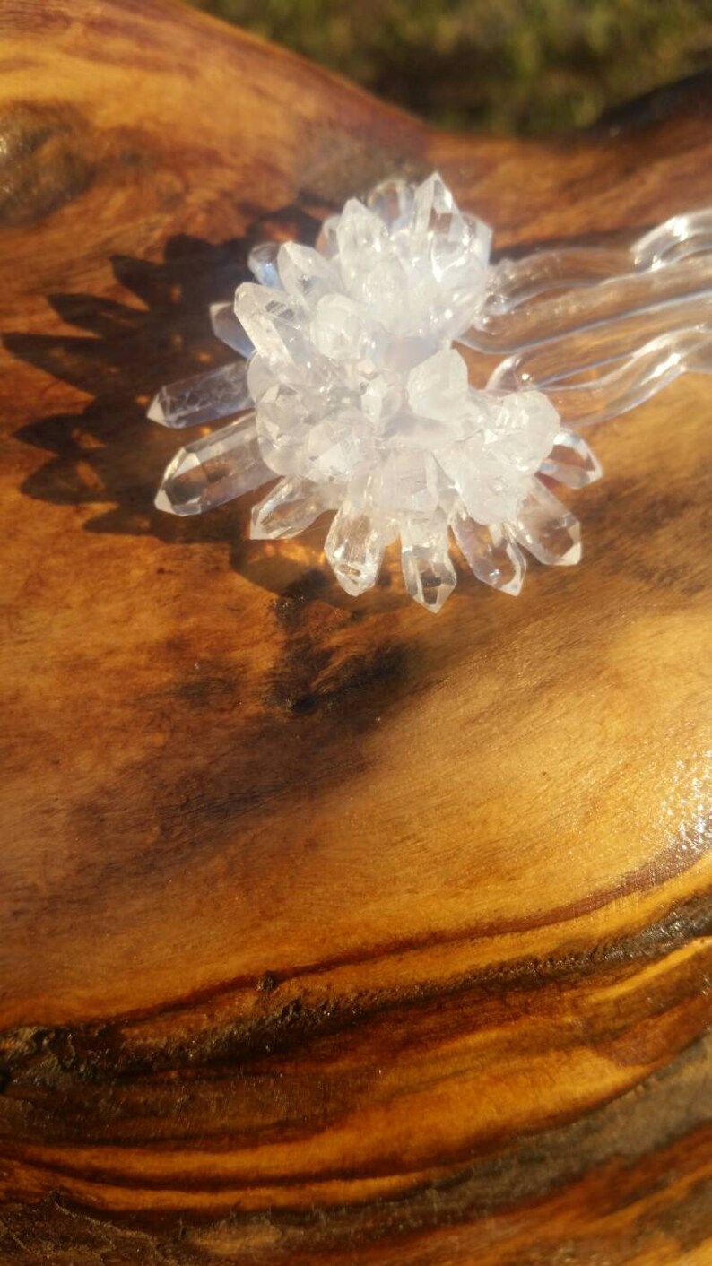 Unique vintage crystal hair comb
