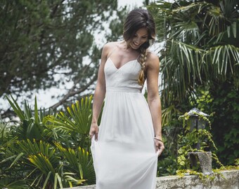 Peignoir NAE-NAE, robe de mariée longue, crêpe et dentelle et bretelles fines