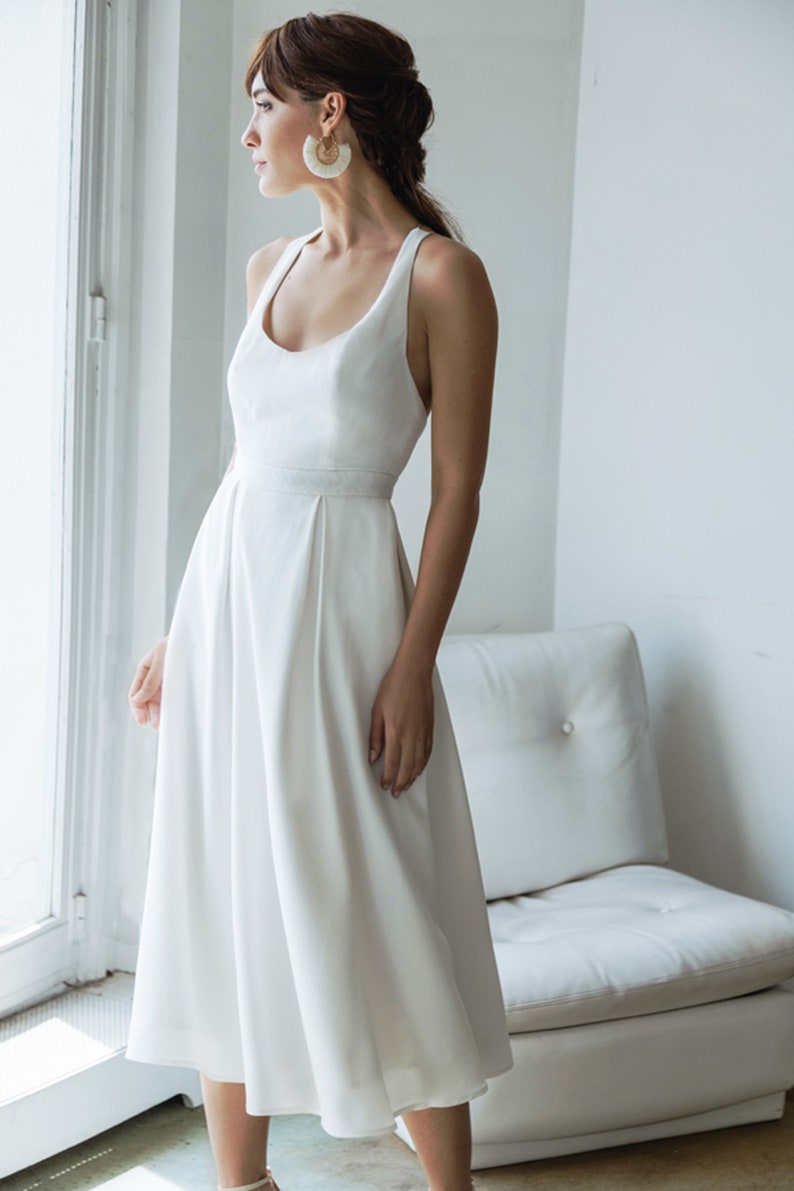 SerieBlanche – Robe LIMA, robe de mariée simple, dos ouvert a bretelles croisées Mariage Bohème ETSY