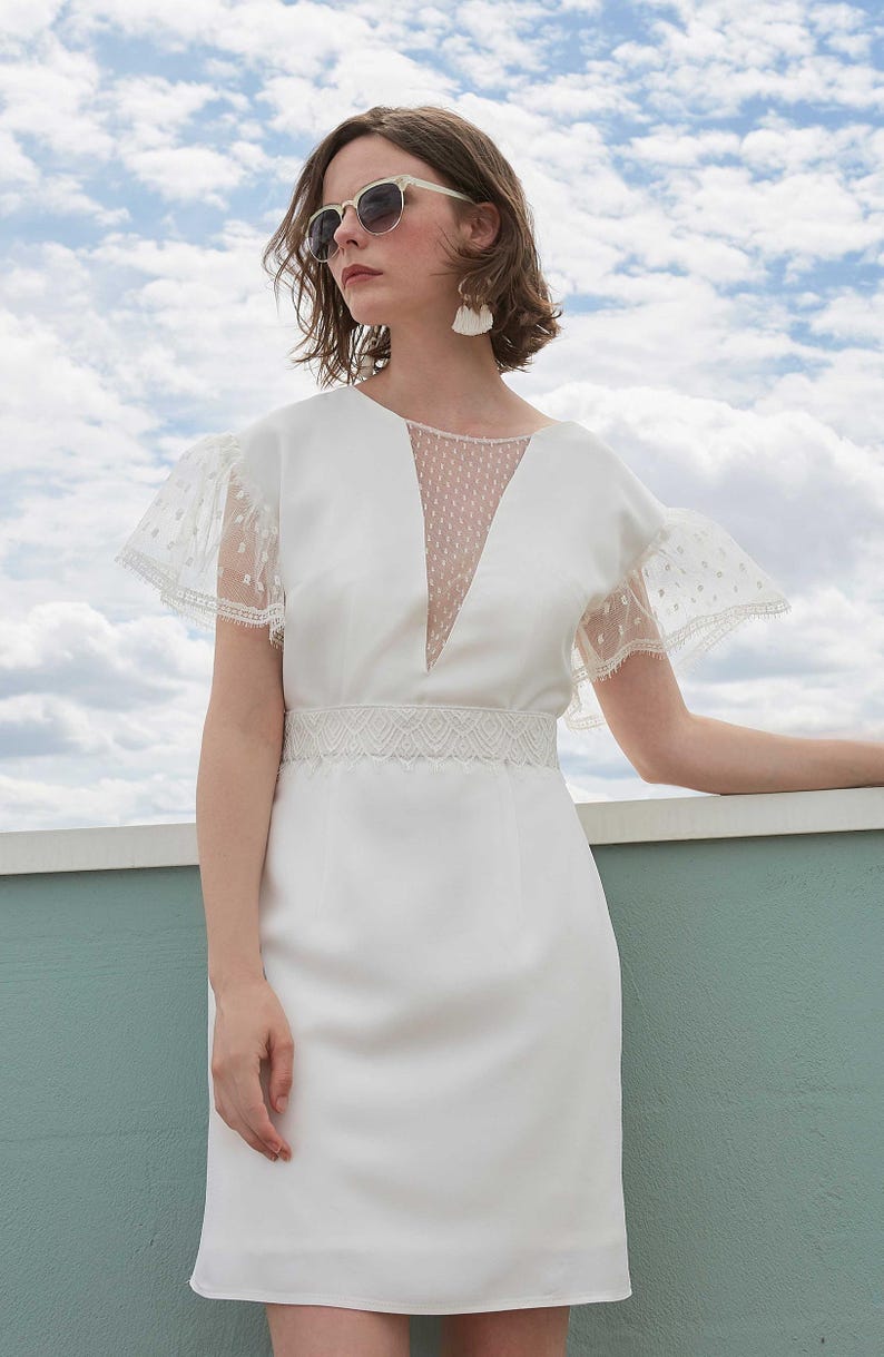 Robe de mariée courte CHACHA en crêpe et plumetis