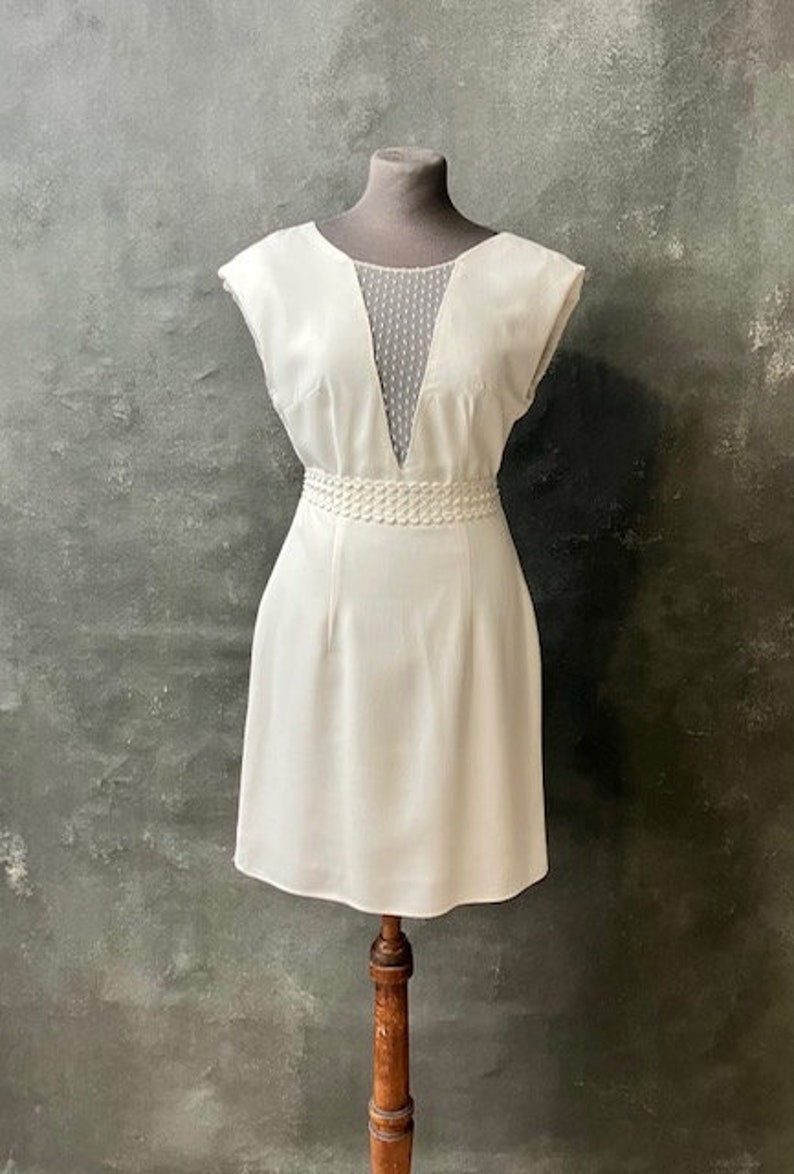 Robe de mariée courte CHACHA en crêpe et plumetis