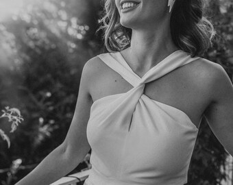 Bridal top twist