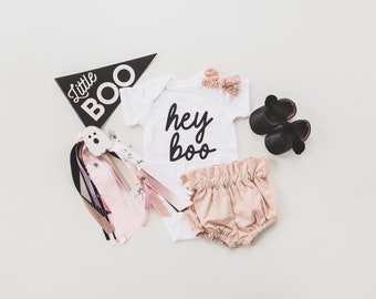 Hey Boo Baby Bodysuit • Baby's First Halloween • Fall Baby Shower Gift • Fall Clothes for Baby • Halloween Baby Shower