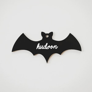 Personalized Name Bat Name Tag • Halloween Gift Basket Gift Tag • Custom Boo Basket Tag • Halloween Party Favor • Personalized Basket Marker
