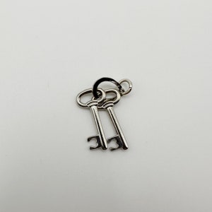 Vintage Sterling Silver Two Skeleton Key Pendant Charm