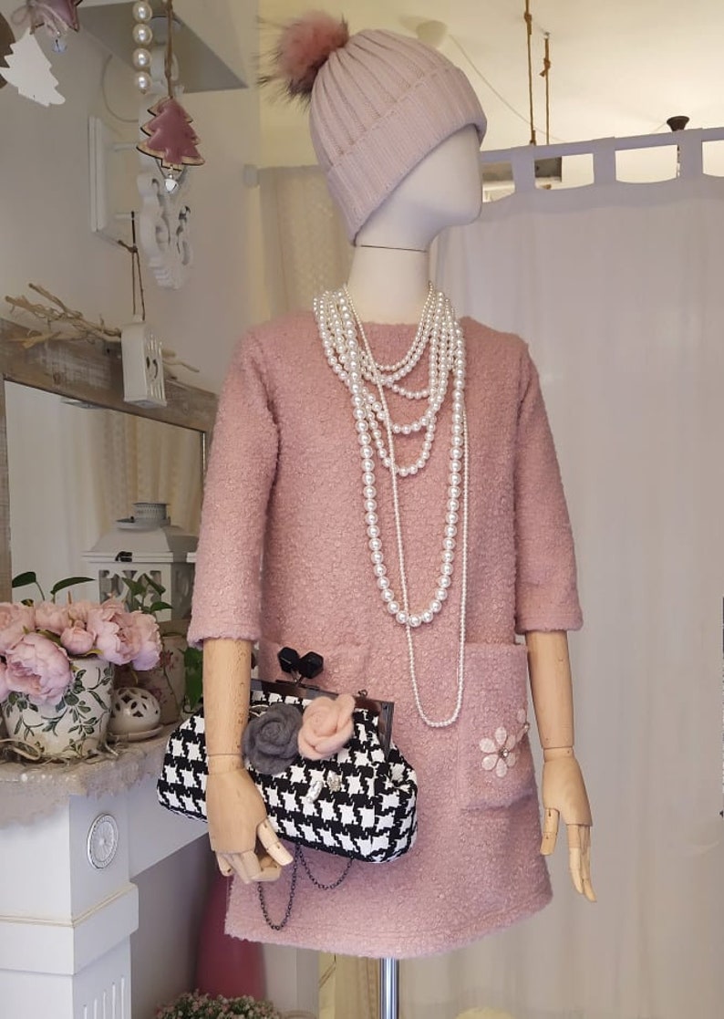 Short boucl\u00e8 wool dress