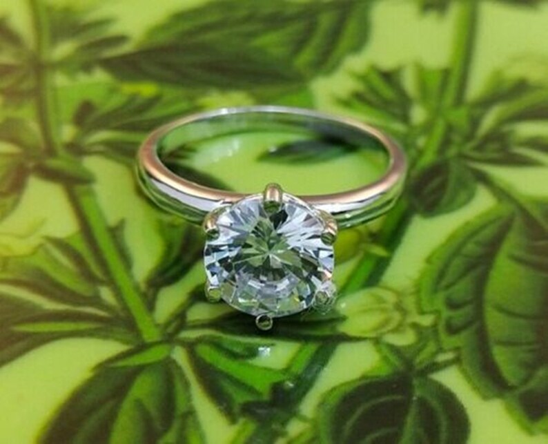 Round Cut Diamond Solitaire Ring Woman/'s Solitaire Engagement Ring Wedding Ring Six Prong Set Daily Wear Delicate Ring Classic Ring