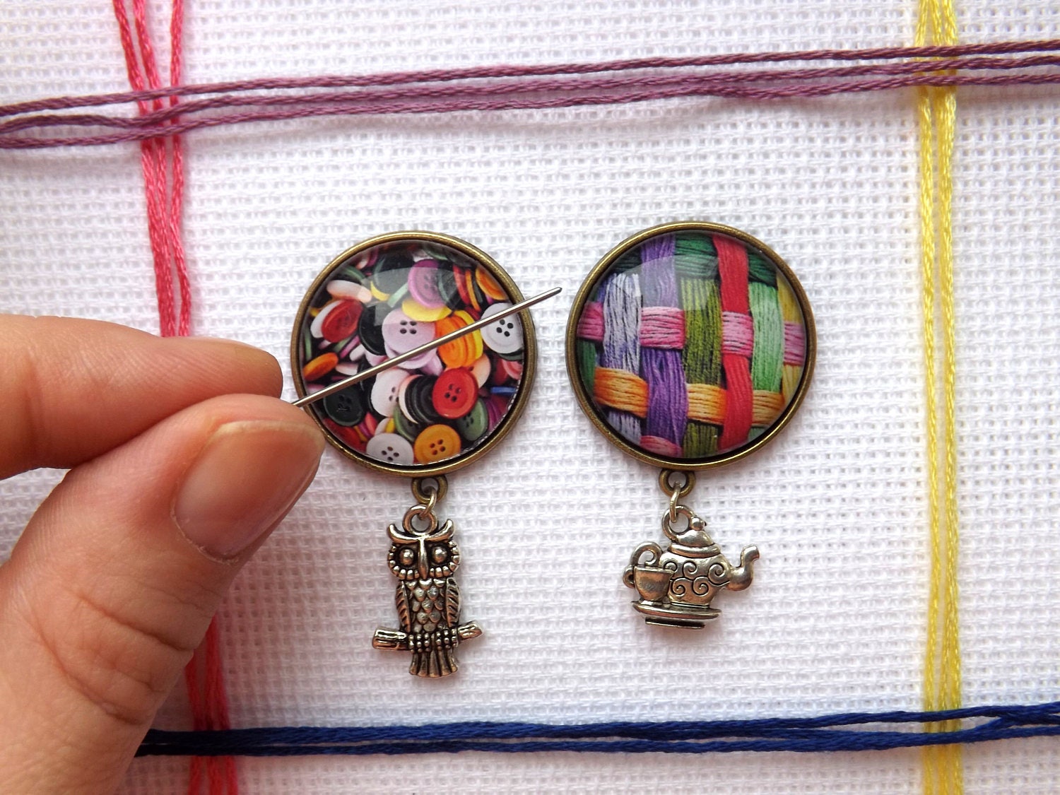 Magnetic needle minder Wool & Buttons Needle minder with | Etsy