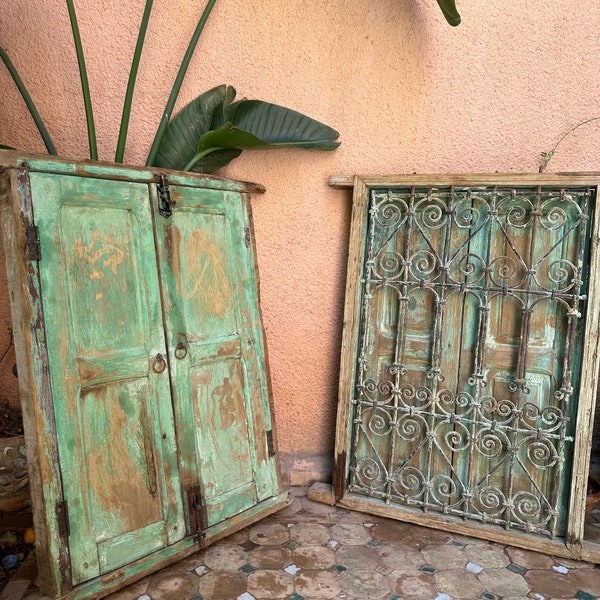 Fenêtre Vintage Maroc _  Authentique & Originale Fenêtre complète avec panneau en fer forgé et volets en bois ARABESQUE