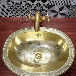 Oval Copper Washbasin 45 x 36 cm, Golden Copper Basin, Handmade Moroccan  Faucet & Sink, Vintage Sinks for Kitchen, and Bathroom
