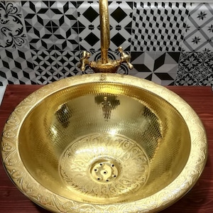Handmade Polished Copper Sink 47 cm, Vintage Washbasin with Golden Tap, Copper  Washbasin, Moroccan Faucet for Kitchen and Bathroom