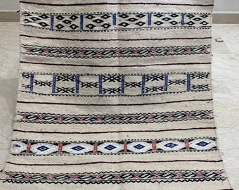 Beige kilim 168 cm x 88 cm - with hand-woven blue Berber patterns -