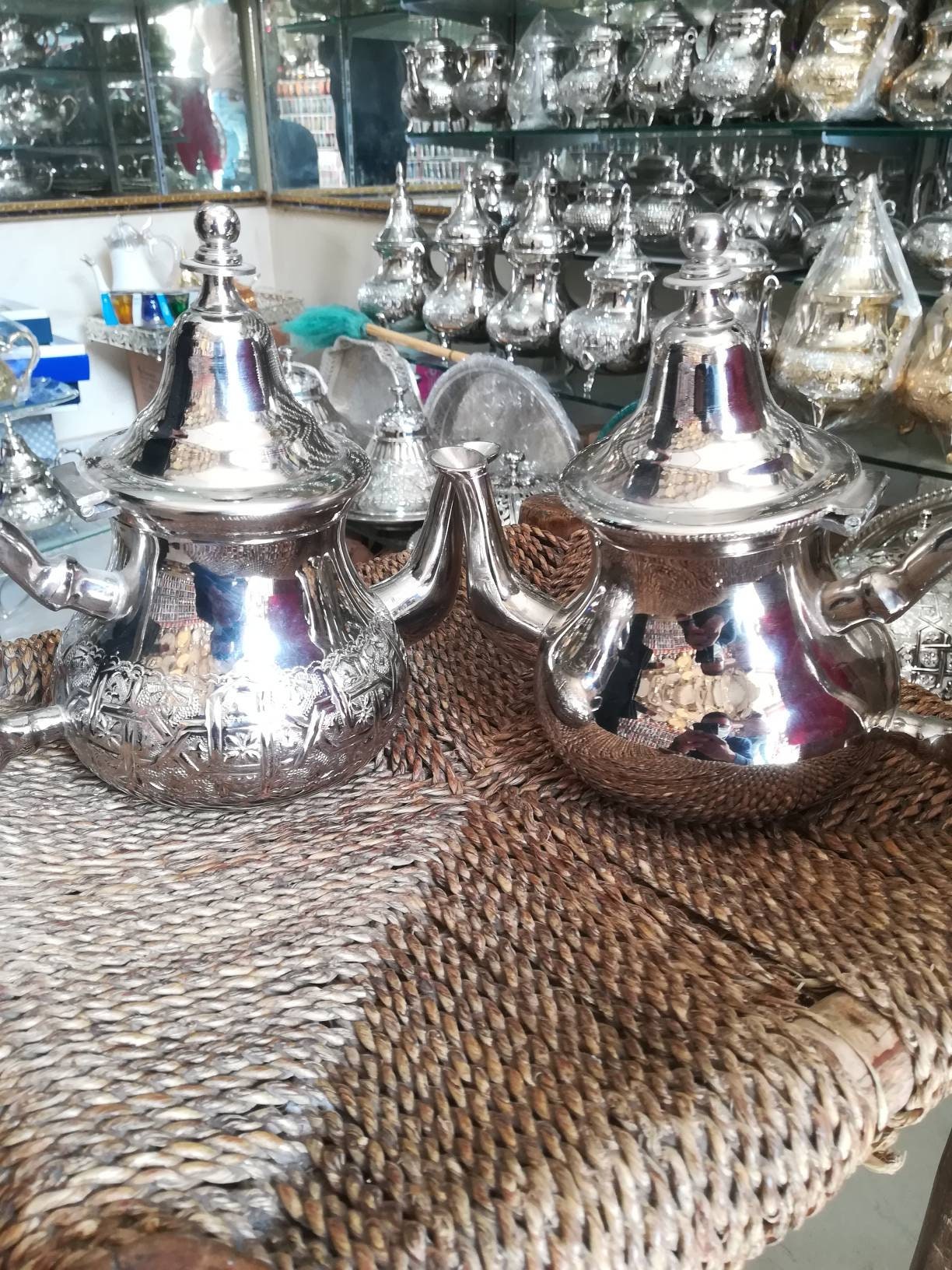 Théière en Métal Argenté - Made in Morocco