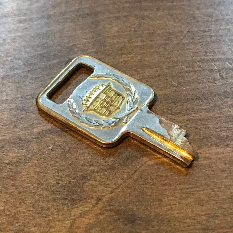 Vintage 1960s 1970s Cadillac Gold Plated Crest Key Broken GM Etsy