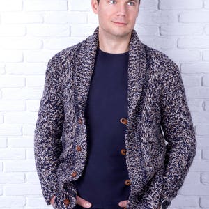Custom Men's hand knit Cardigan, Made to order model, Replica cardigan, Hand Knit Stylish Sweater, Casual Wool Cardigan zdjęcie 2
