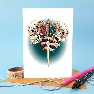 PERSONALISIERTE wahre Liebe Valentinstagskarte Goth Alternative Paar Tattoo Schädel und Rose Design Verlobungskarte mit Namen für Freunde