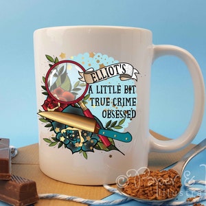 personalisierter True Crime Fan Geschenkidee Kaffeetasse für jemanden der wahre Krimi-Dokumentarfilme mag