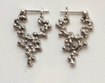 Örhängen med dimmigt glas, örhängen med silverkorn
