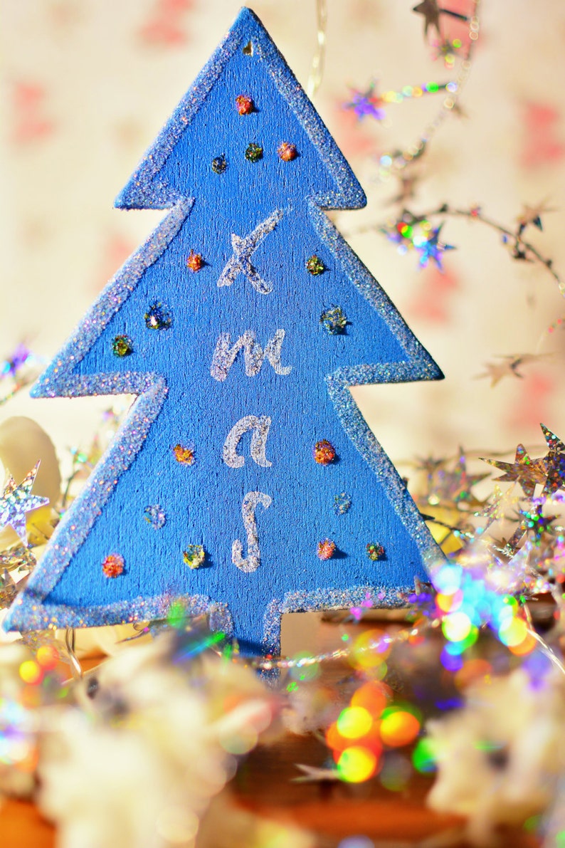 Kerstversiering in houten Christmas Tree glitter. afbeelding 1