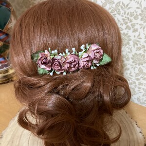 Deep wine burgundy rose hair comb, Bridal hair comb deep burgundy roses and greenery, Boho hair comb wine burgundy roses blossom greenery