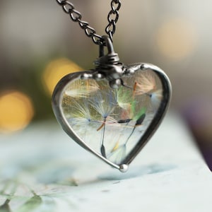 Dandelion wish necklace, Everyday pendant gift, Rainbow dandelion seeds jewelry, Dandelion charm, Terrarium necklace, Pressed floral frame