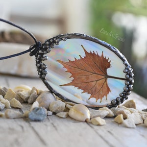 Iridescent glass pendant, Real leaf, Autumn leaf necklace, Glass pendant, Stained glass, Autumn pendant, Terrarium jewelry, Pressed leaf