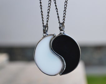 Collar Con Colgante De Yin Yang En Plata 990