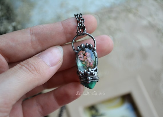 Flower choker necklace, Malachite choker necklace, Nature pendant, Flower terrarium pendant, Glass terrarium, Botanical, Wildflower, Wedding