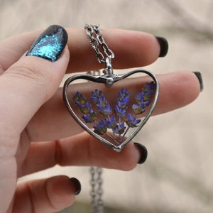 Lavender choker necklace, lavender necklace, Purple flowers, Glass pendant, Real lavender, Bohemian necklace, Heart necklace with flowers