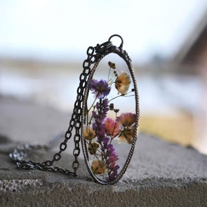 Collar floral, collar de brezo prensado auténtico, colgante de terrario, joyería de flor de gypsophila, regalo cottagecore