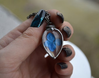 Real Hydrangea Necklace, Choker necklace, TearDrop Terrarium necklace, Suncatchers, Flower necklace, Memory necklace, Botanical, Gift