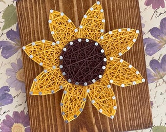 Letrero de cuerda con girasoles / Regalo alegre hecho a mano / Decoración rústica de madera para pared / Agradecimiento a maestros / Regalo simplemente porque sí / Pequeños detalles de Mona
