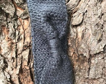 Winter knotted headband