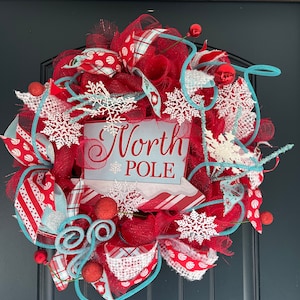 Nordpol Deko Mesh Kranz, Weihnachtsmann Kranz, Roter Deko Mesh Kranz, Weihnachtskranz, Roter Weihnachtskranz, Haustür Kranz, Weihnachtskranz