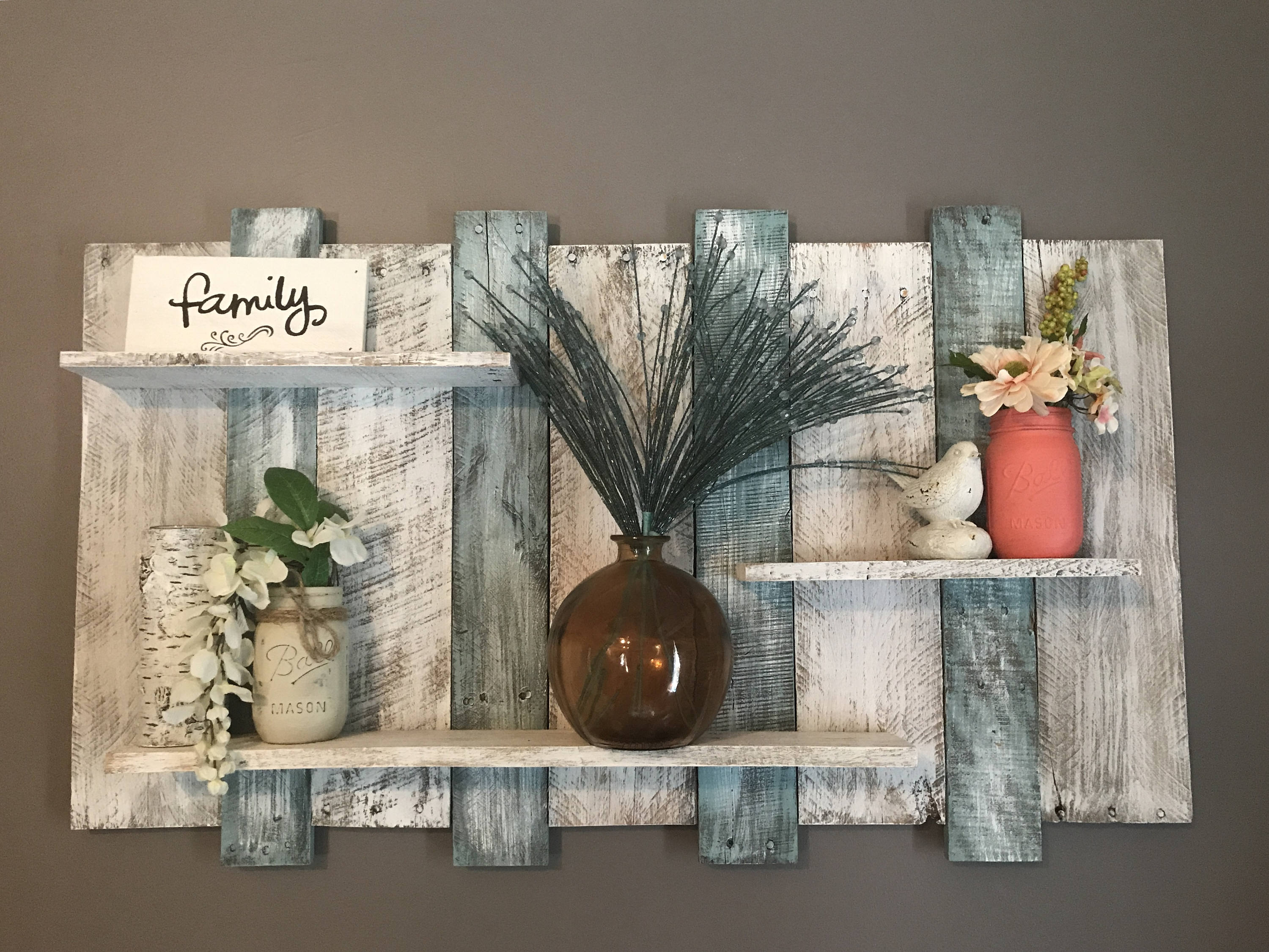 Diy Pallet Shelves Bathroom 25 Best Bathroom Pallet Projects Ideas