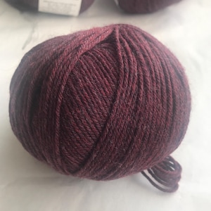 3 balls Cascade 220 Superwash 100% wool
