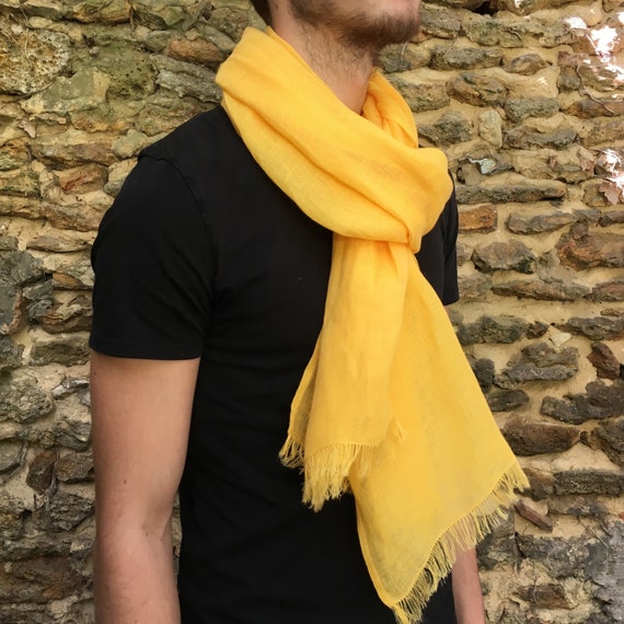 Bufanda de hombre puro en amarillo girasol varias - España