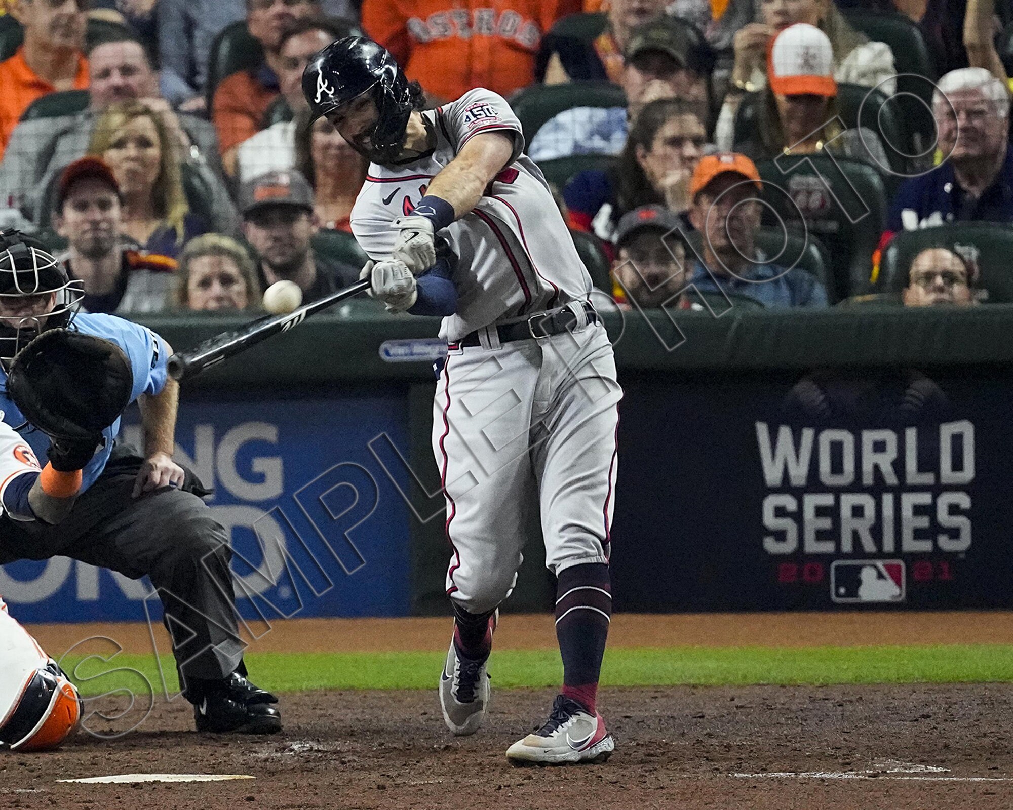 Dansby Swanson ties WS game 4 with a home run 