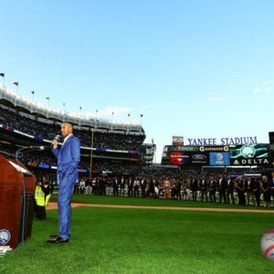 Derek Jeter Addresses the Crowd During Retirement of His Number 8x10 Photo