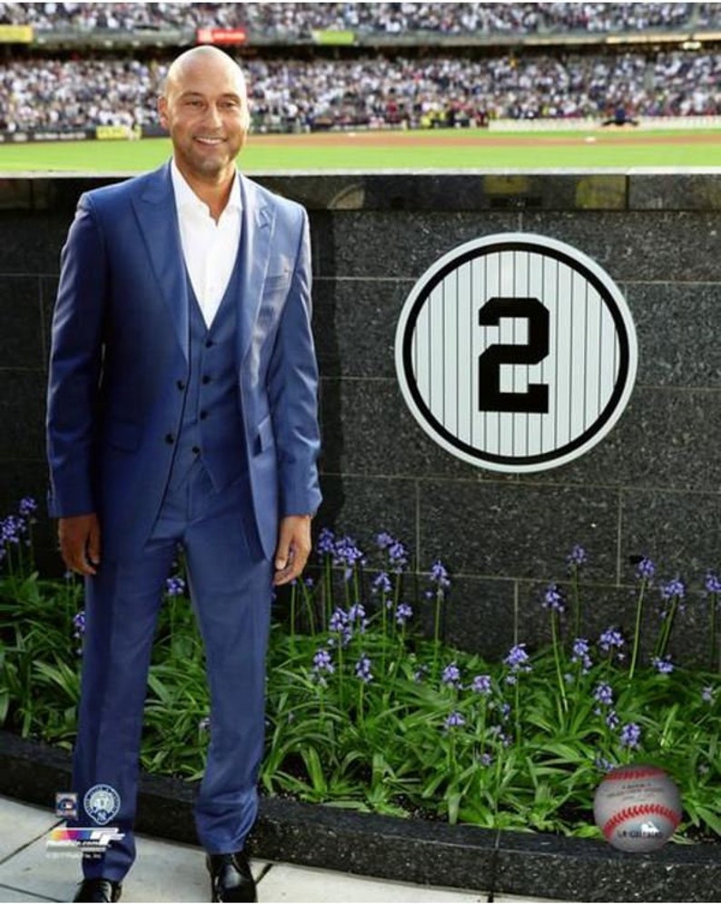 Derek Jeter New York Yankees Spotlight Photo 8x10
