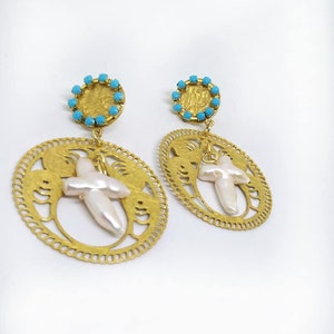 Earrings. Statement earrings. Gold earrings. Turquoise earrings. Pearl earrings. Gifts for her. Handmade earrings. Handmade jewelry!