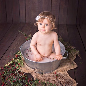 Metal Washtub, Perfect for Newborn Baby Photographer, Photography Prop, Smash Cake & Bath Photo Session