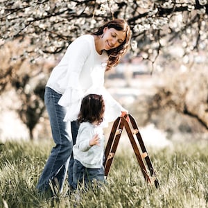 Rustic Wood Ladder Photography Prop: Baby & Toddler Photoshoot Decor