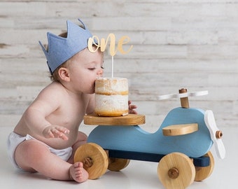 Wooden Toy Plane: Baby Photography Prop, Outdoor and Studio Photos