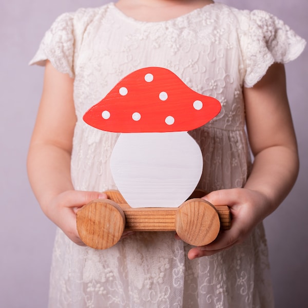 Wooden Push -Pull Toy, Wooden Toadstool Toy For Toddler, Nursery Decoration, Handmade Baby's Room Decor