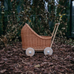 Wicker Baby Carriages, Stroller for Dolls,  Photo Props, Toddler, Newborn Baby Photographer, Pram for Dolls, Trolley, Nursery Toy on Wheels