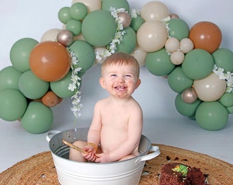 Metal Washtub, Perfect for Newborn Baby Photographer, Photography Prop, Smash Cake & Bath Photo Session