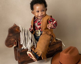 Handmade wooden horse, photography prop for toddlers